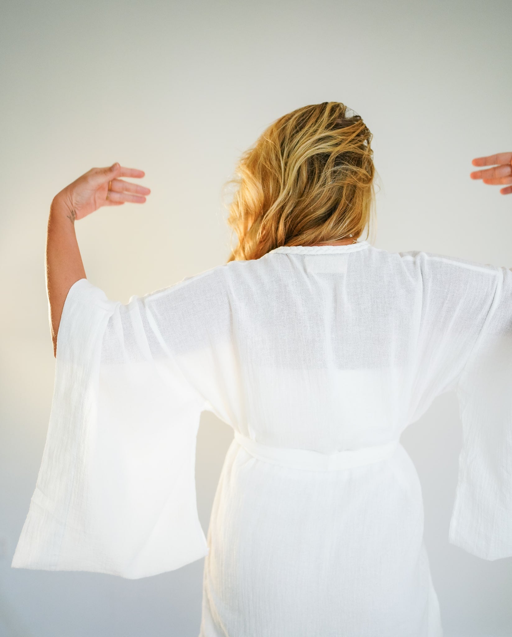 Tayu Kimono White - Nettle Fibre image 6