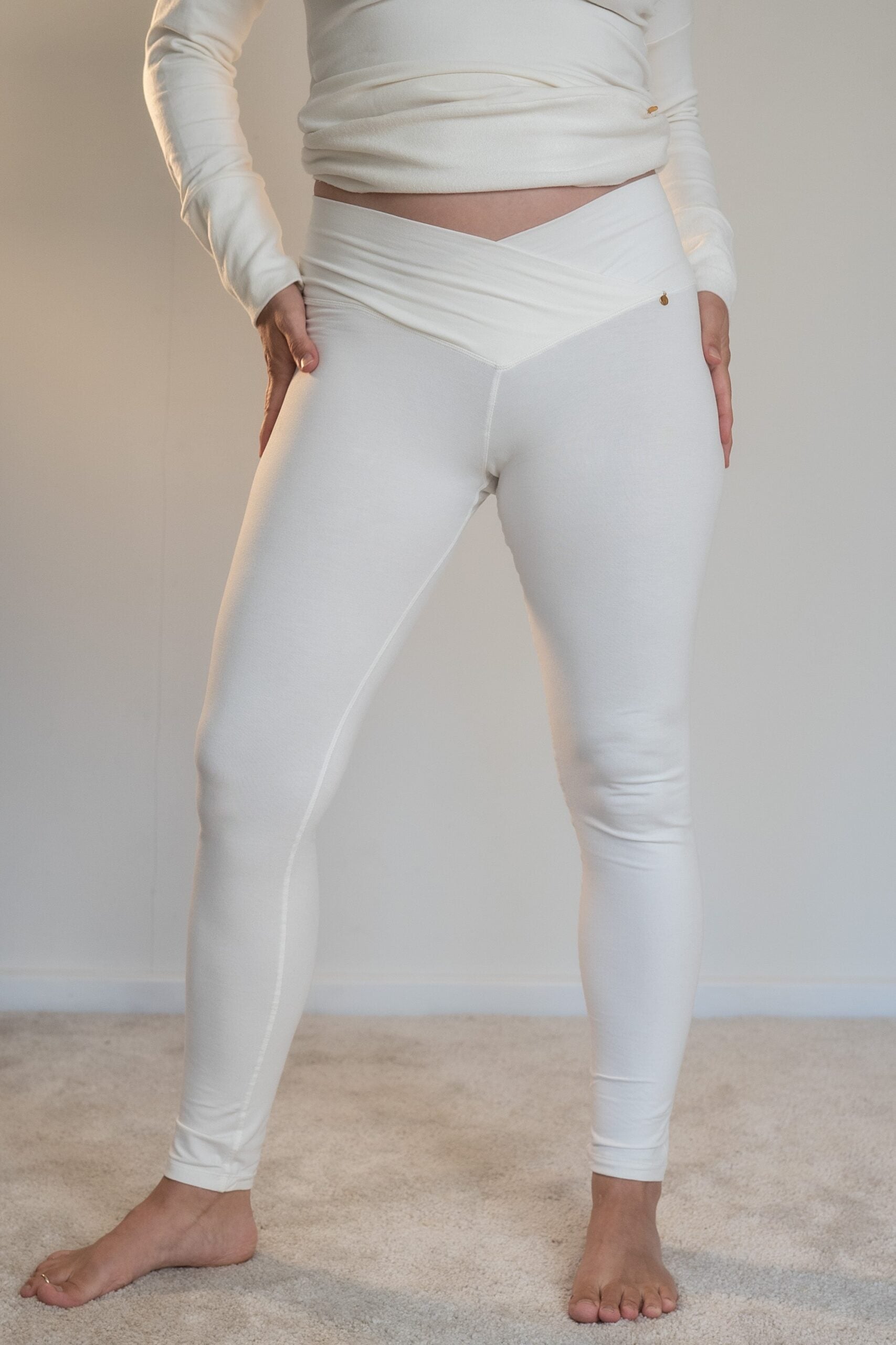 Lotus Leggings White - Bamboo image 1