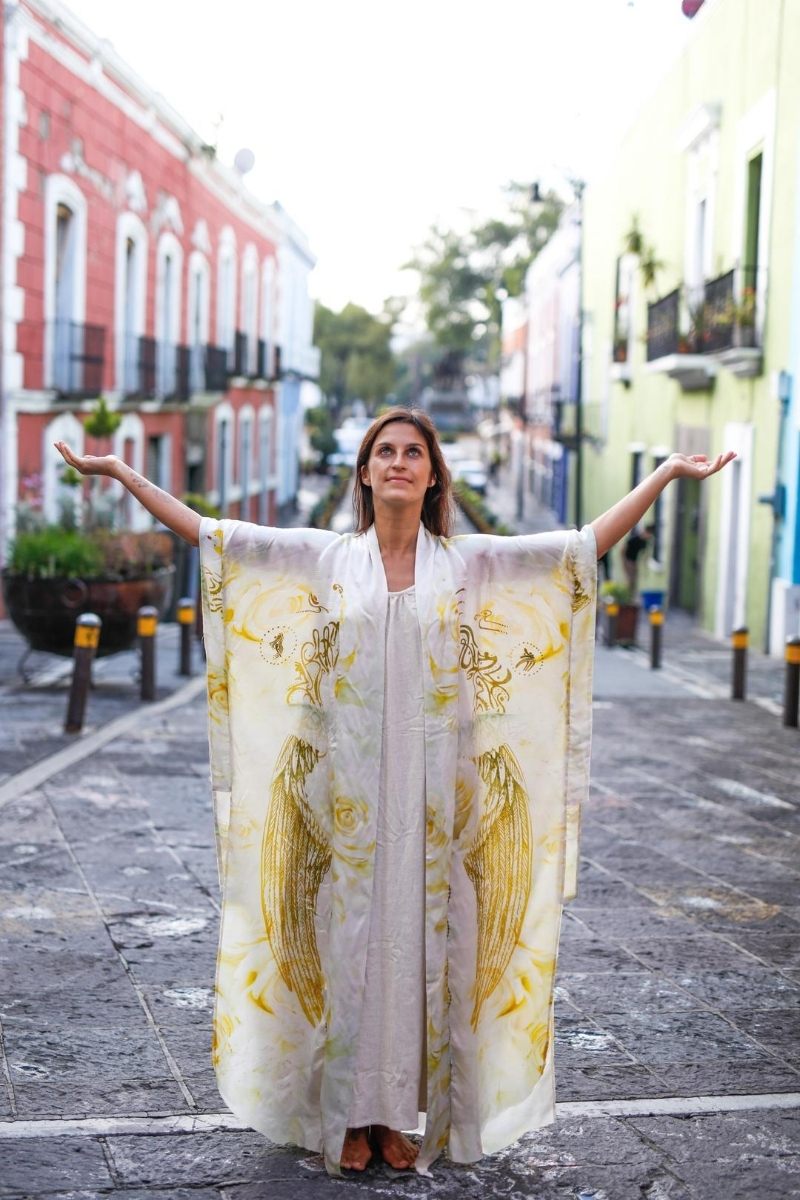 PRE ORDER – Magic White Rose Silk Kimono image 4