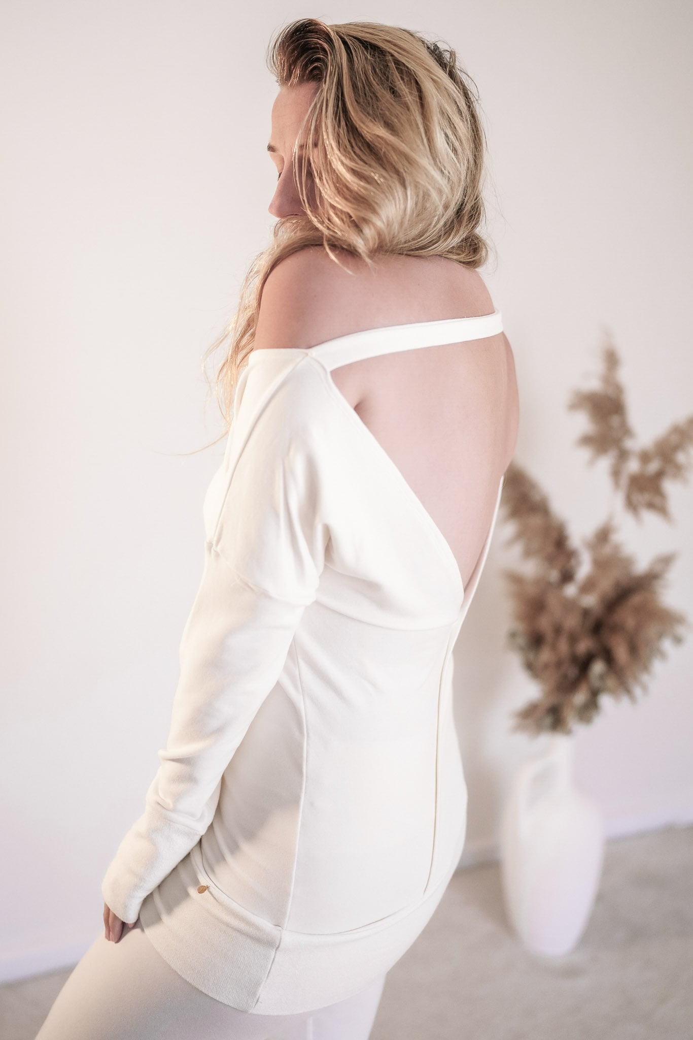 Soma Sweater White - Bamboo image 3