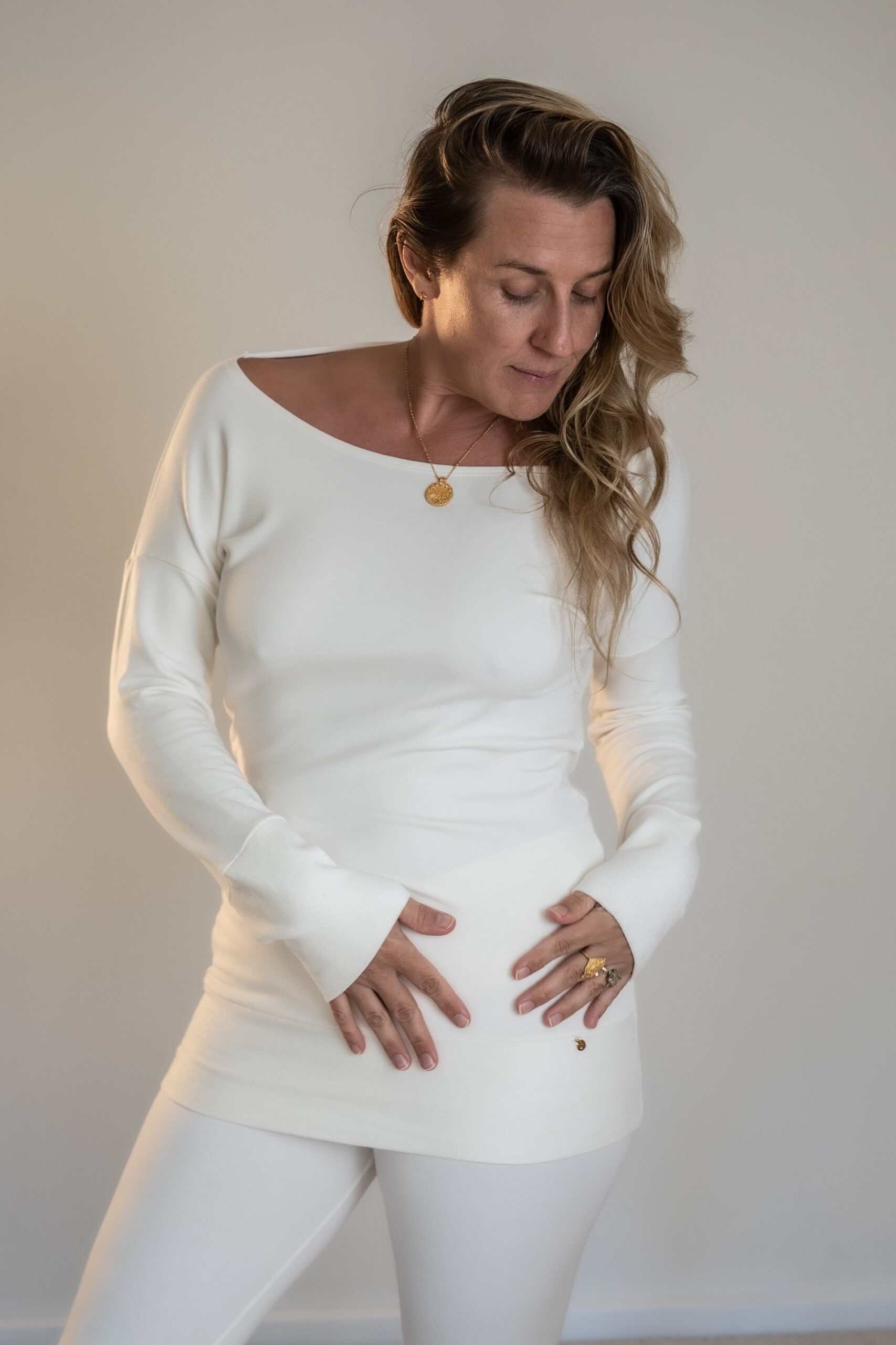 Soma Sweater White - Bamboo image 0